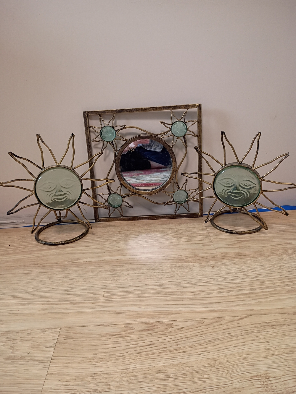 Metal Sun Face Wall Decor Mirror Set in Green - Unbranded